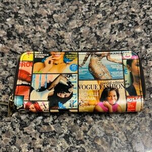 Michelle Obama Fashion magazine Print Women's Wallet EUC 8X4